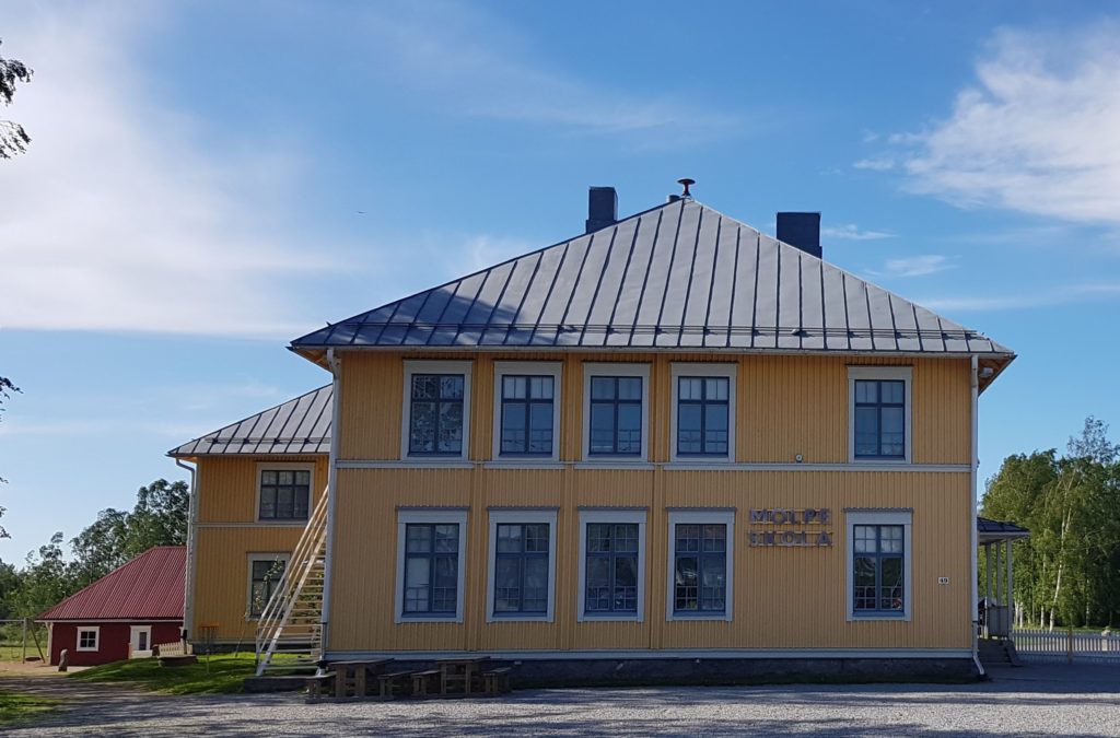 Molpe skola